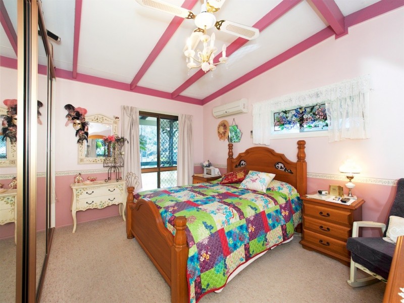 3 WOODLAND CLOSE, North Ipswich QLD 4305