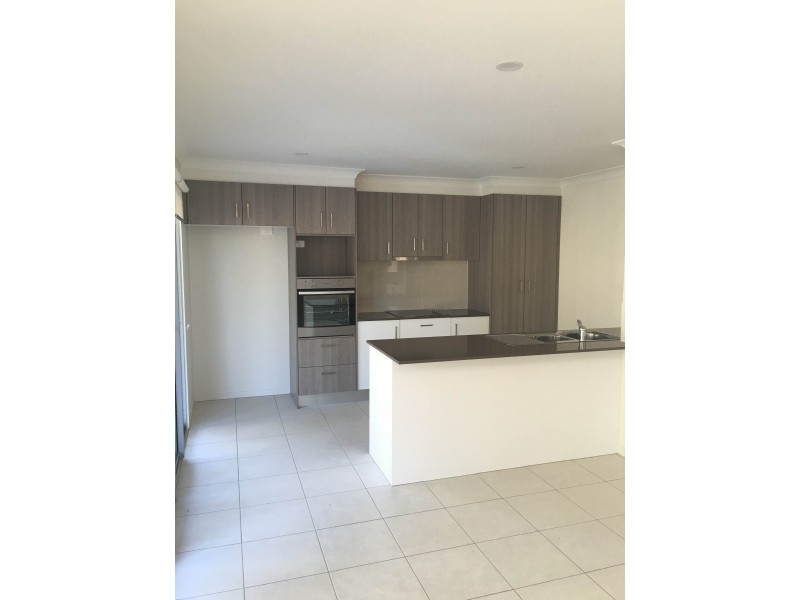 7 Balm Street, Springfield Lakes QLD 4300