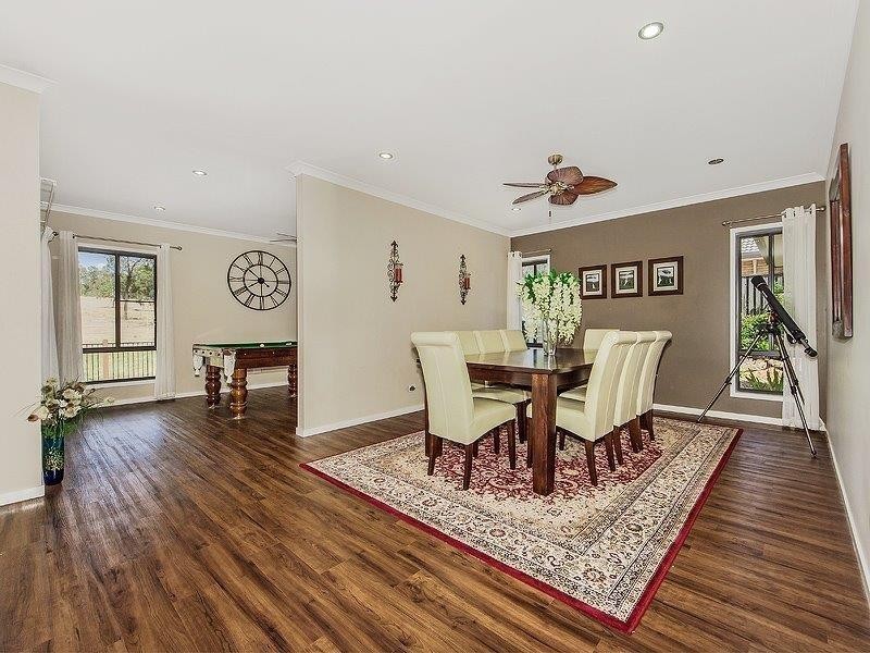 4 DALEWOOD PLACE, Fernvale QLD 4306