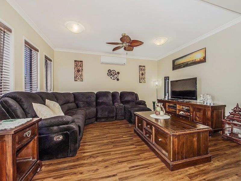4 DALEWOOD PLACE, Fernvale QLD 4306
