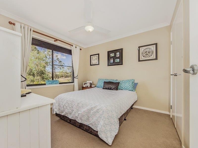4 DALEWOOD PLACE, Fernvale QLD 4306