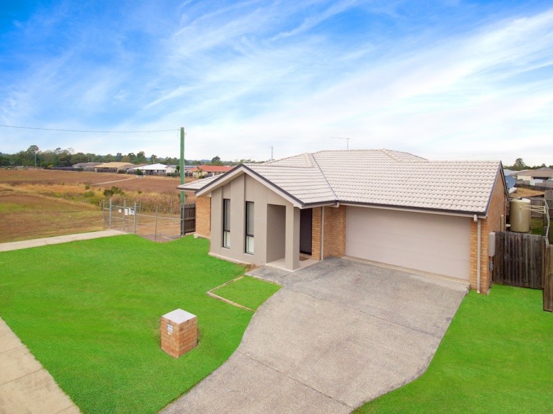 35 OXFORD STREET, North Booval QLD 4304