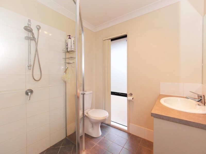 35 OXFORD STREET, North Booval QLD 4304