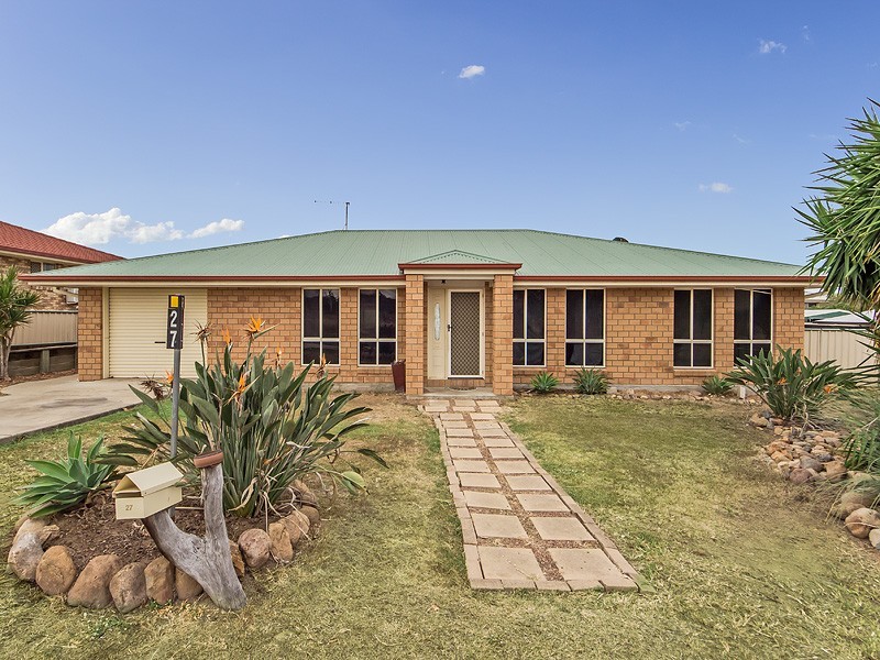 27 MACADAMIA DRIVE, Lowood QLD 4311