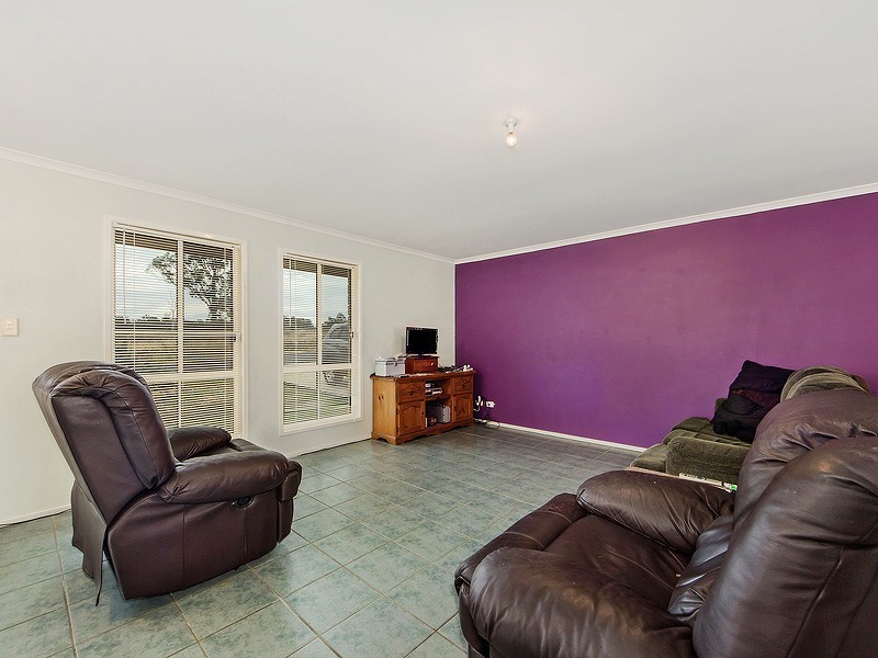 27 MACADAMIA DRIVE, Lowood QLD 4311