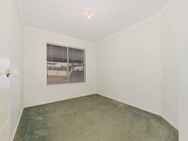 27 MACADAMIA DRIVE, Lowood QLD 4311