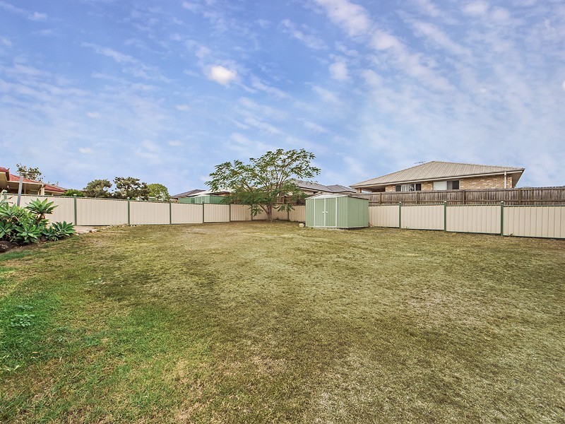 27 MACADAMIA DRIVE, Lowood QLD 4311