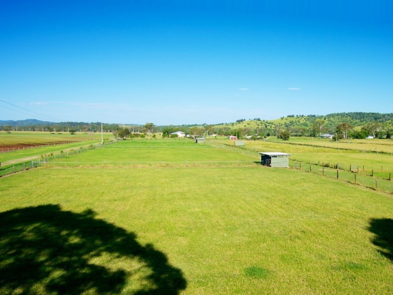 81 LINUM ROAD, Wivenhoe Pocket QLD 4306