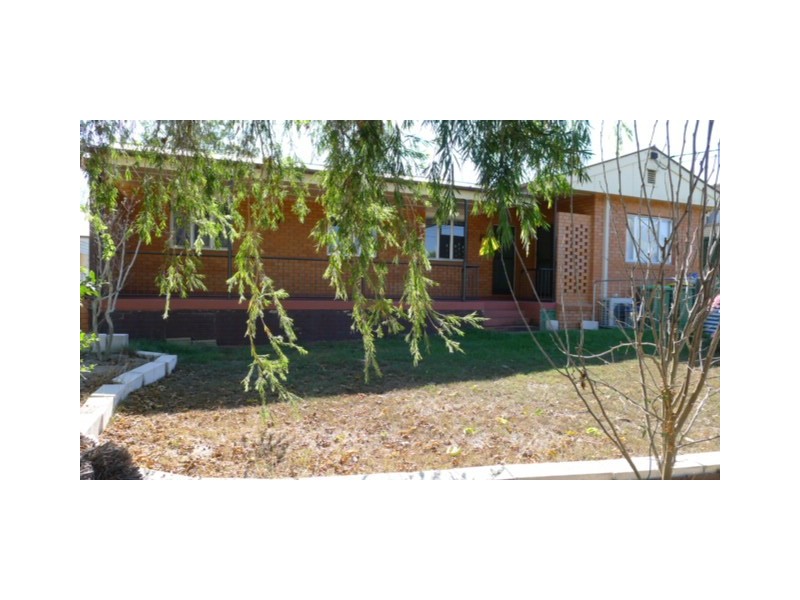 24 SAMFORD ROAD, Leichhardt QLD 4305