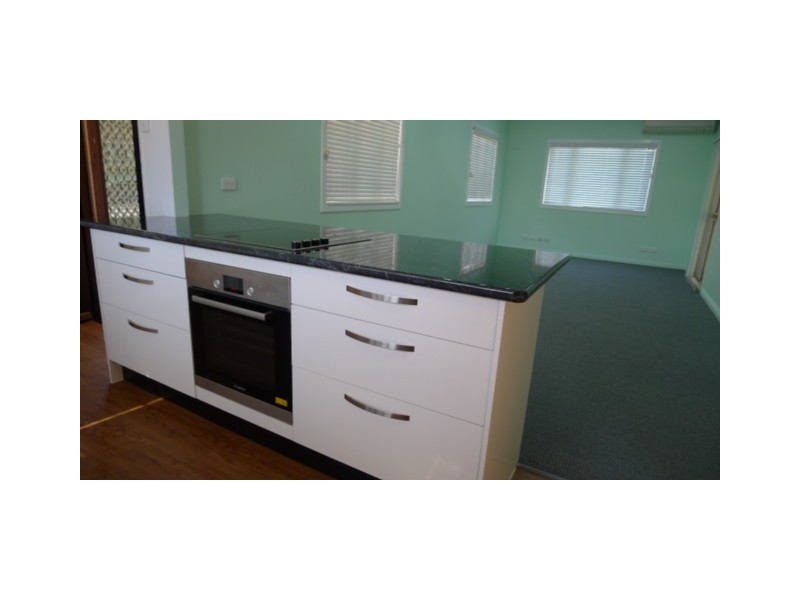 24 SAMFORD ROAD, Leichhardt QLD 4305