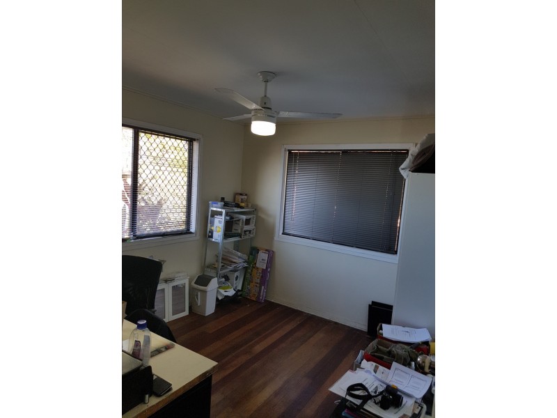 16 Gibbs Street, Riverview QLD 4303