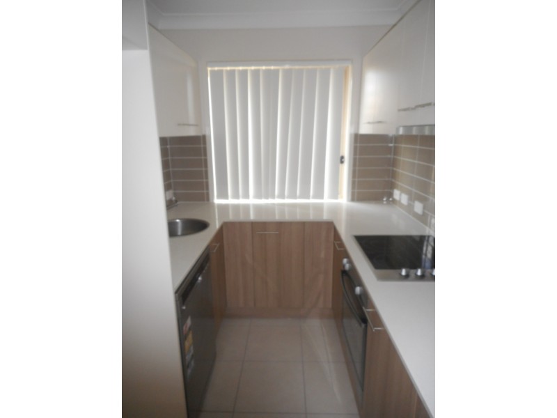 2/30 ADA STREET, Leichhardt QLD 4305