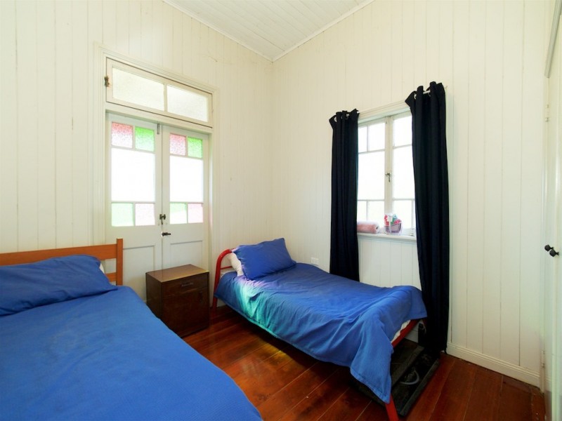 90 BRAESIDE ROAD, Bundamba QLD 4304