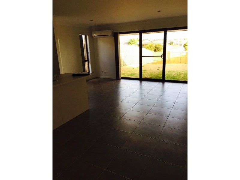 1/7 Pendragon Street, Raceview QLD 4305