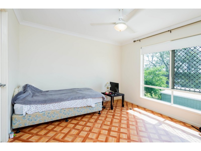 2/13 Taylor Street, Dinmore QLD 4303