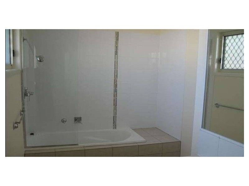 10 224 REDBANK PLAINS ROAD, Bellbird Park QLD 4300