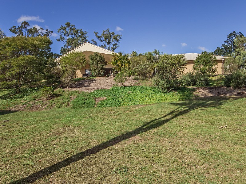 6 JANET CLOSE, Fernvale QLD 4306