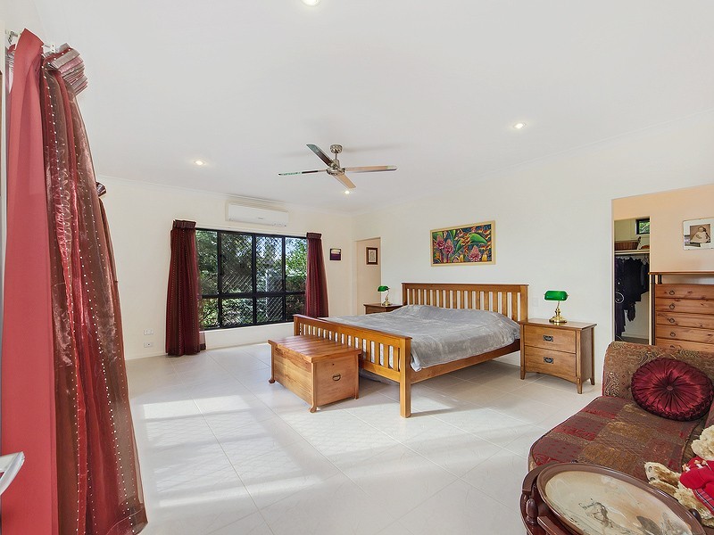 6 JANET CLOSE, Fernvale QLD 4306