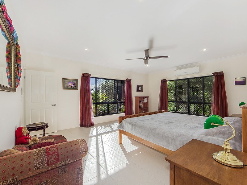 6 JANET CLOSE, Fernvale QLD 4306