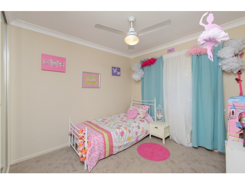 10 WILLOWOOD PLACE, Fernvale QLD 4306