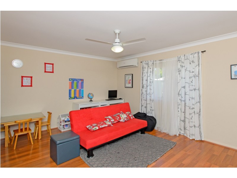 10 WILLOWOOD PLACE, Fernvale QLD 4306