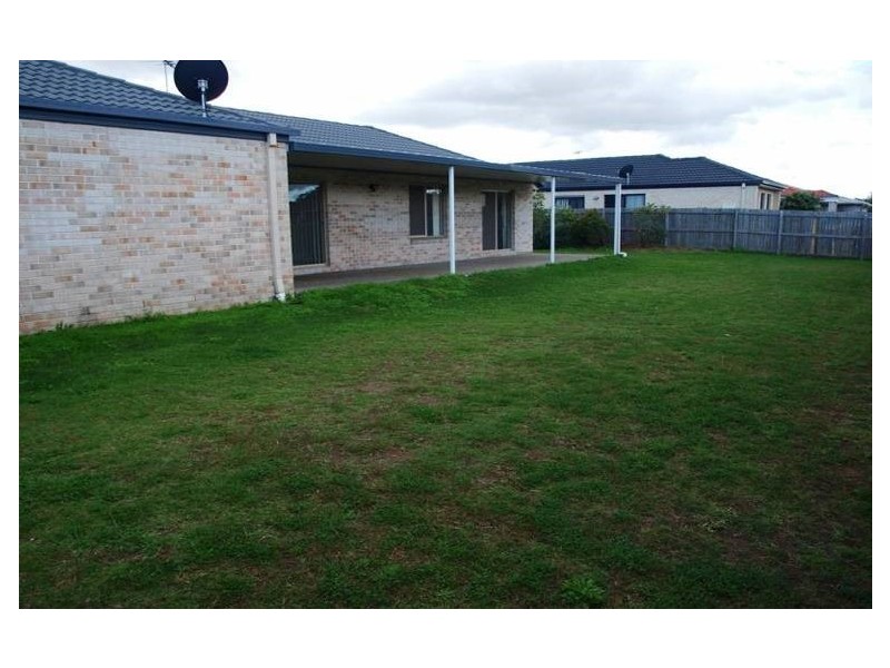 15 RONAYNE CIRCUIT, One Mile QLD 4305