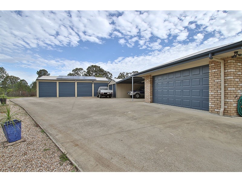 129 BAYLEY ROAD, Pine Mountain QLD 4306