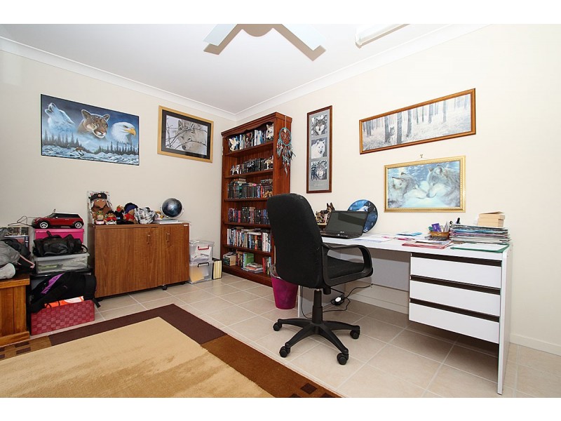 129 BAYLEY ROAD, Pine Mountain QLD 4306