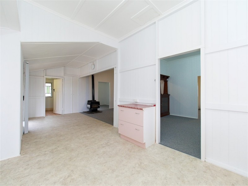 114 Clarendon Station Road, Lowood QLD 4311