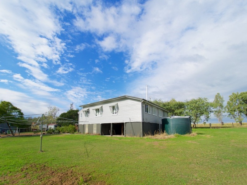 114 Clarendon Station Road, Lowood QLD 4311