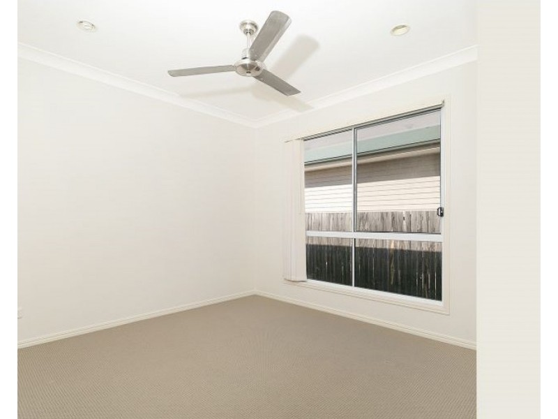 33 Griffin Crescent, Collingwood Park QLD 4301