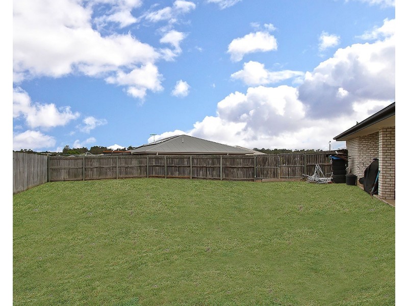 22 Nicole Pl, Yamanto QLD 4305