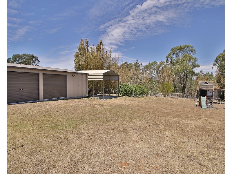 24 Pat Slattery Place, Lowood QLD 4311