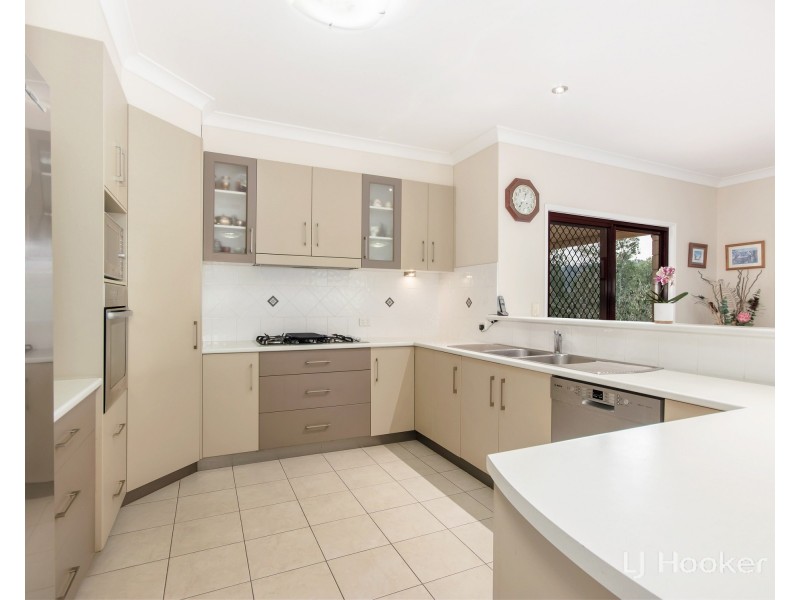 41 Hornbuckles Road West, Grandchester QLD 4340