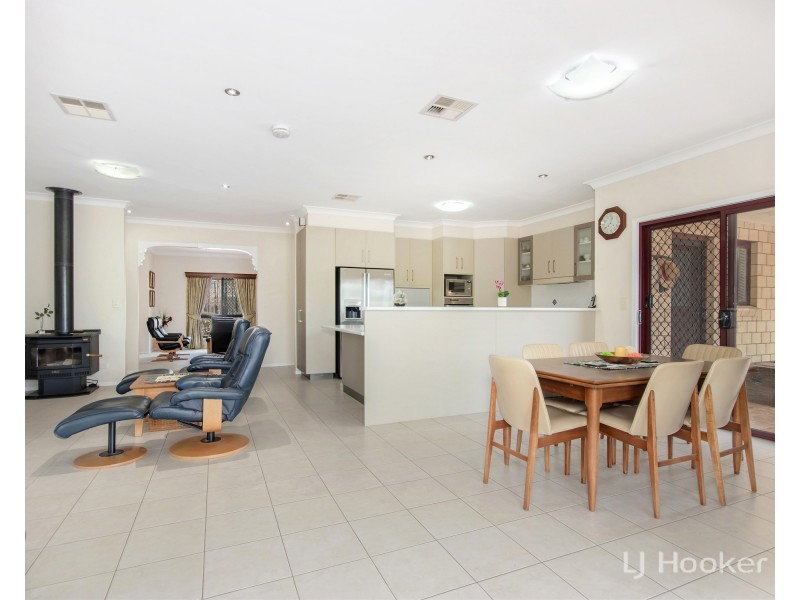 41 Hornbuckles Road West, Grandchester QLD 4340