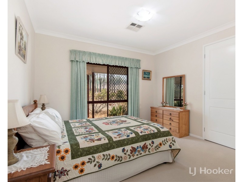 41 Hornbuckles Road West, Grandchester QLD 4340