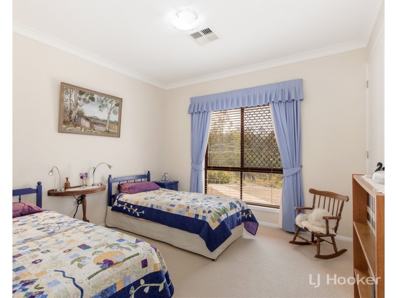 41 Hornbuckles Road West, Grandchester QLD 4340