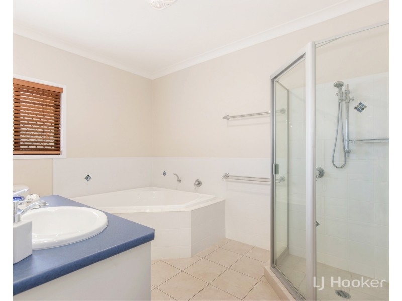 41 Hornbuckles Road West, Grandchester QLD 4340