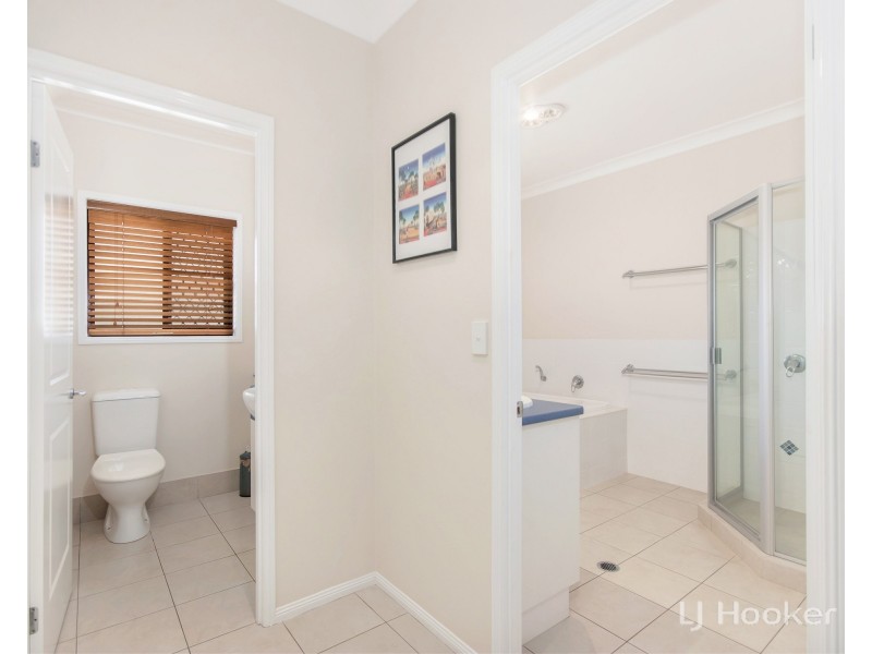 41 Hornbuckles Road West, Grandchester QLD 4340
