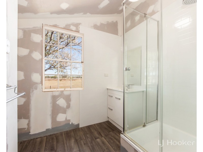 380 Rosewood Laidley Rd, Lanefield QLD 4340
