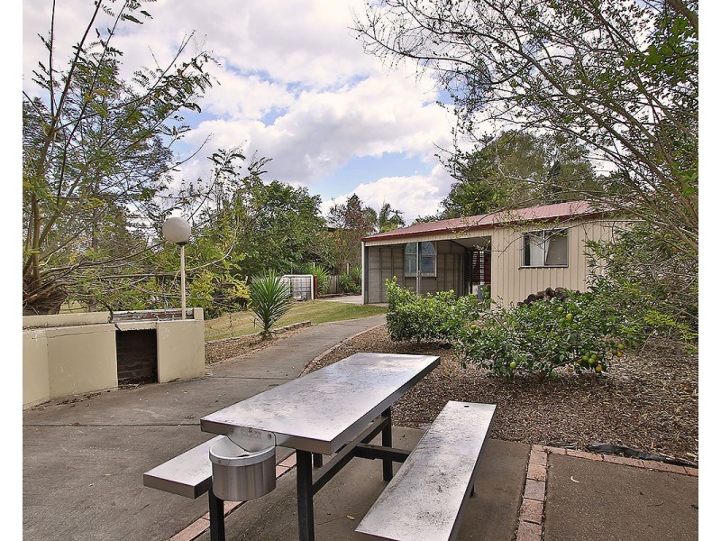 113 Riverside Avenue, Barellan Point QLD 4306