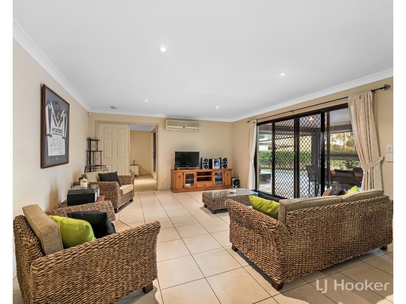 7 Dannika Way, Deebing Heights QLD 4306