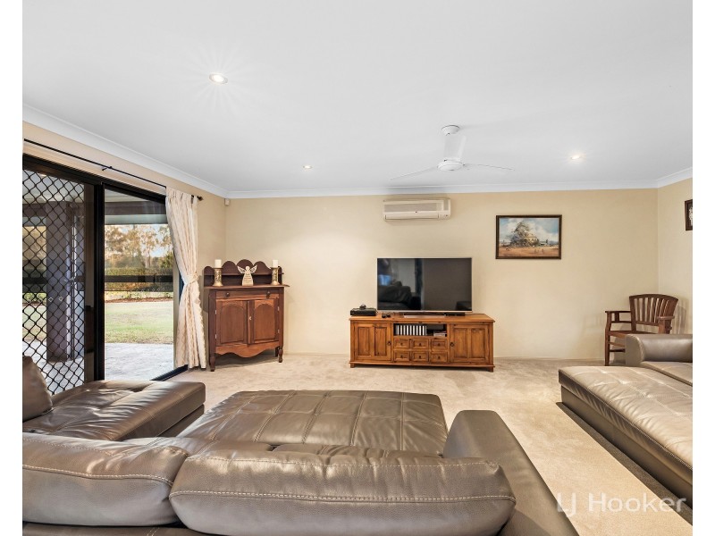 7 Dannika Way, Deebing Heights QLD 4306