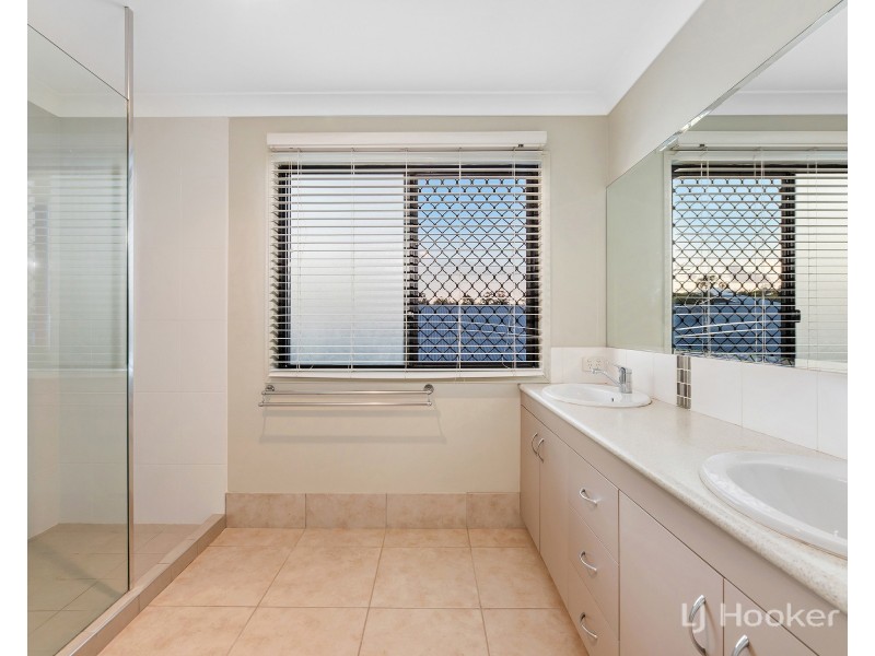 7 Dannika Way, Deebing Heights QLD 4306