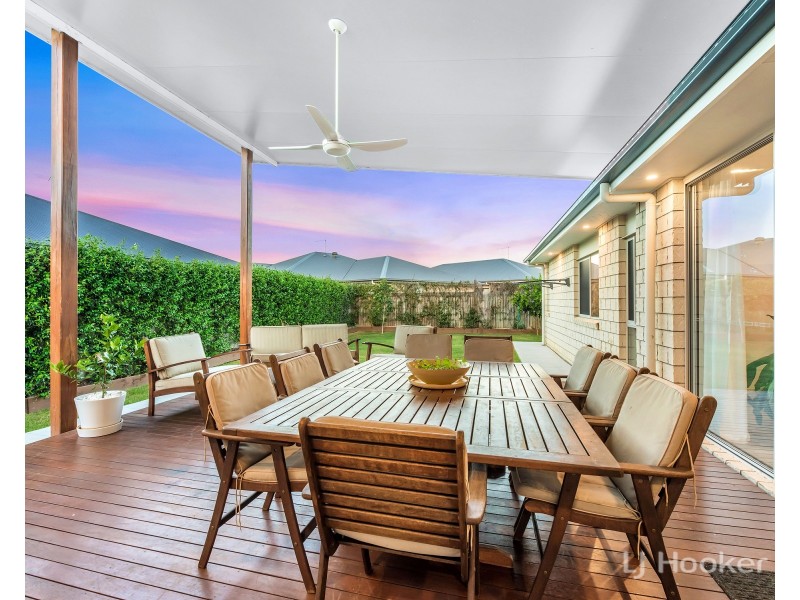 16 Splendid Drive, South Ripley QLD 4306
