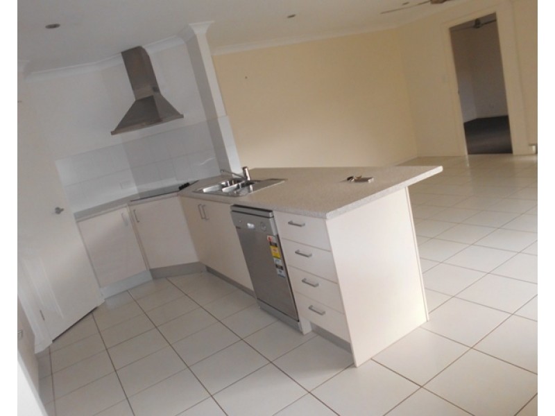 54 Honeywood Drive, Fernvale QLD 4306