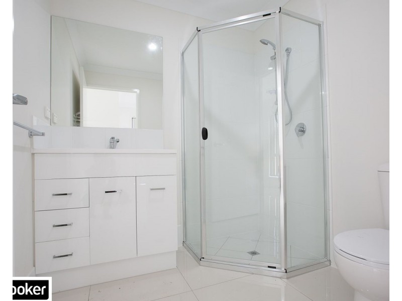 2/17 Juniper Circuit, Brassall QLD 4305
