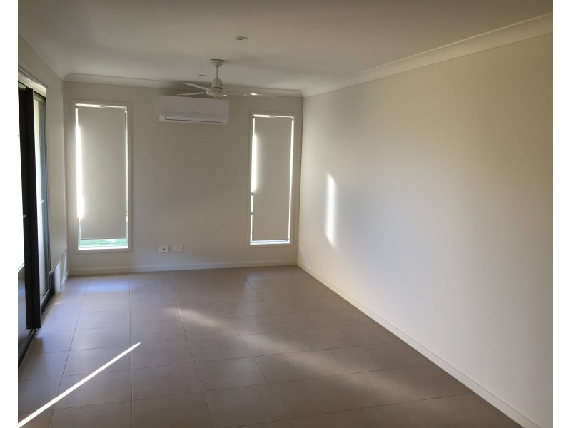 1/47 Eucalyptus Crescent, Ripley QLD 4306