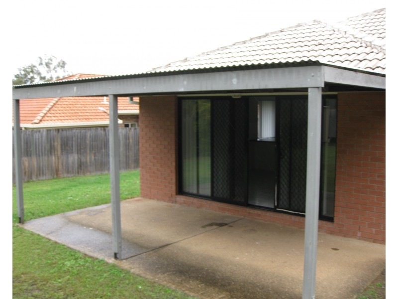 22 Kathleen Place, Yamanto QLD 4305