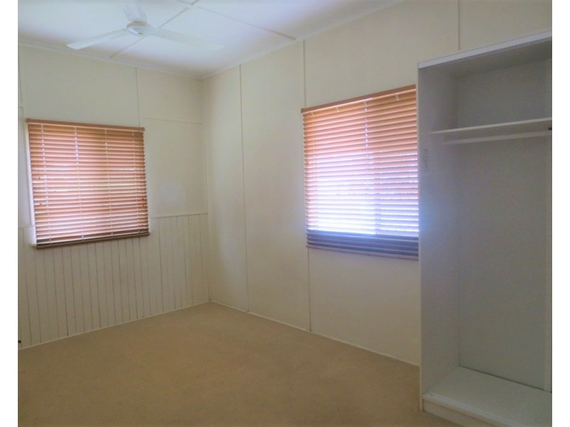 142 Cascade Street, Raceview QLD 4305